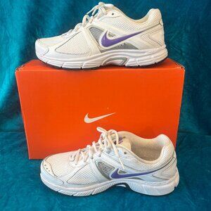 Womens Nike Dart 9 athletic shoes SZ 8.5 - White with bright violet snd silver